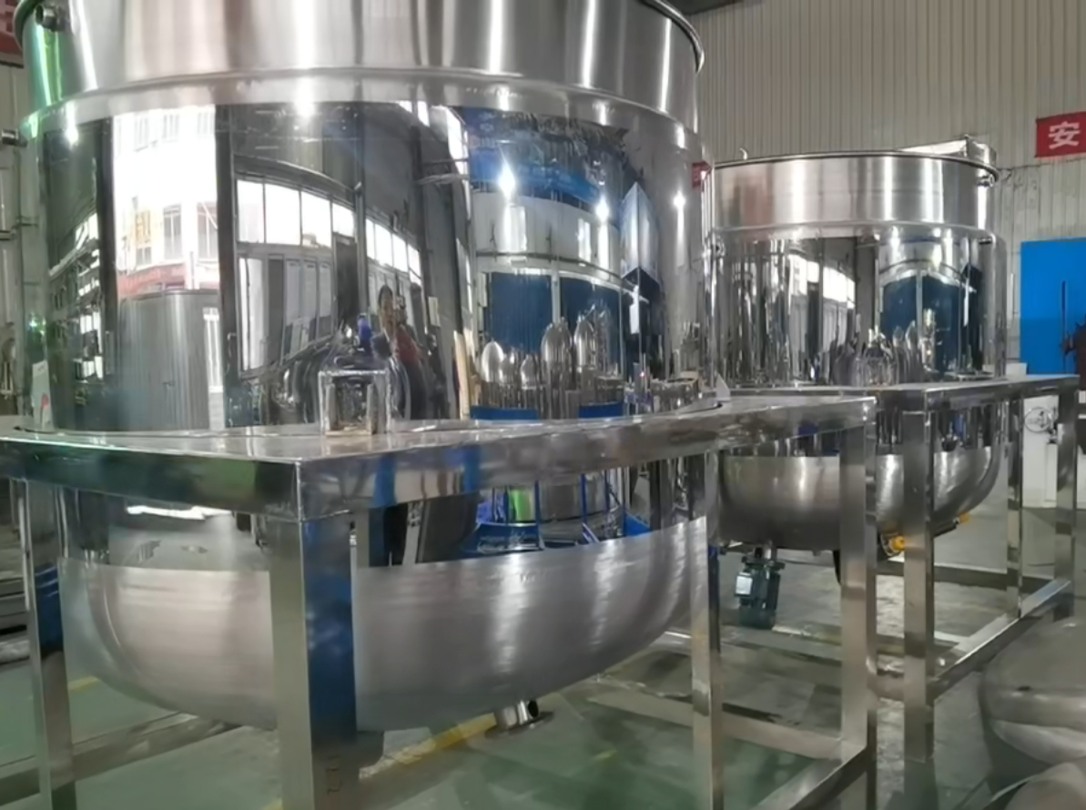 湖北用戶3500升液體洗滌劑生產(chǎn)線完工。